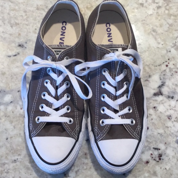 Converse Shoes - CHUCK TAYLOR ALL STAR LOW TOP SNEAKER  Sz. W9/M7